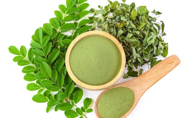 conventional-moringa-oleifera-leaves